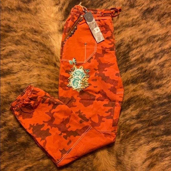 Double D Ranch Pants - AMAZING jogger pant!!! New with tag